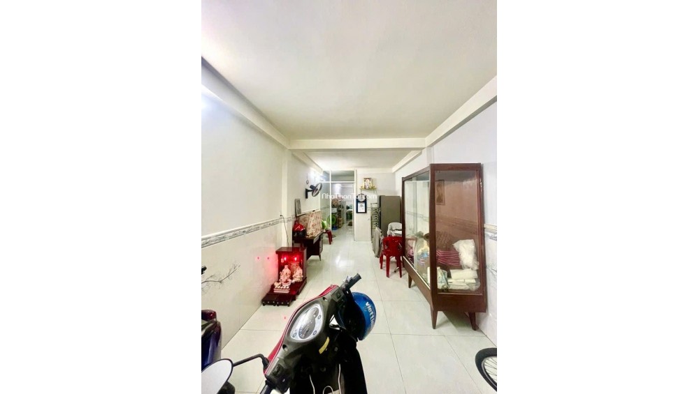 Bán Nhà gần MT Hoàng Diệu. Quận 4, 3 tầng, 44m2, Giá nhỉnh 14 tỷ.